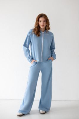 Костюм жіночий